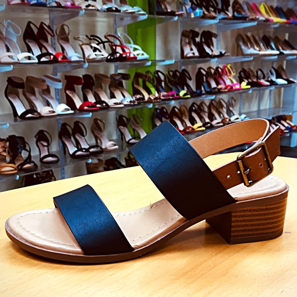 1 LEFT Tum 2-tone Black Tan Low Block Heel Sandal - Picture 2 of 8